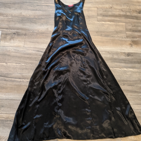 Esprit Black Satin Dess - Picture 4 of 7